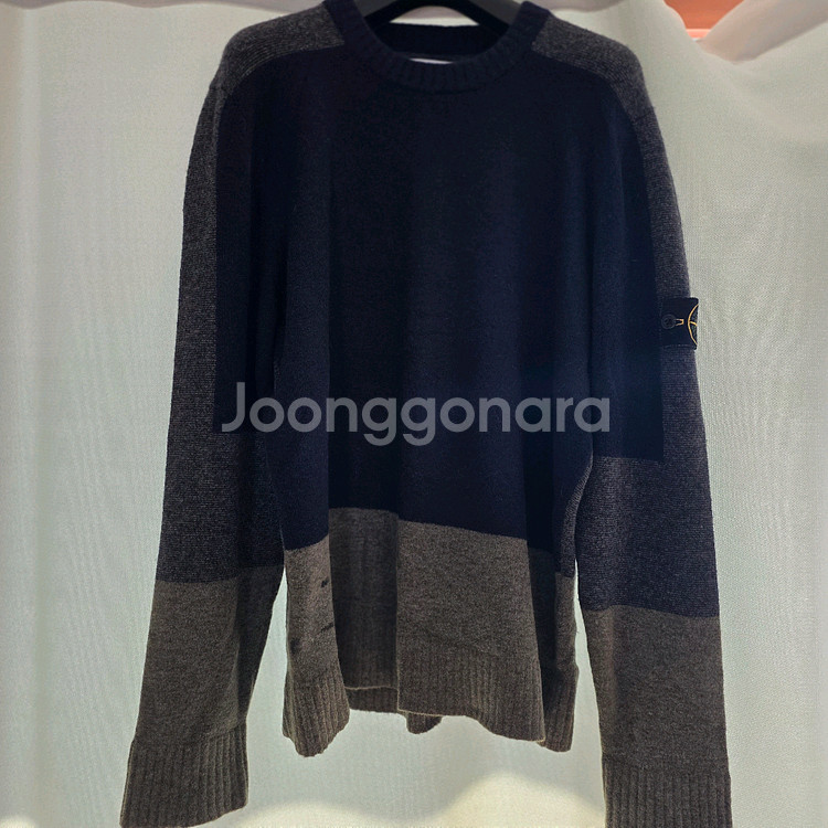 스톤아일랜드 니트 스웨터 110사이즈--0