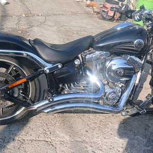 2016년식 4000키로 할리 브레이크 아웃 4000키로 무사고