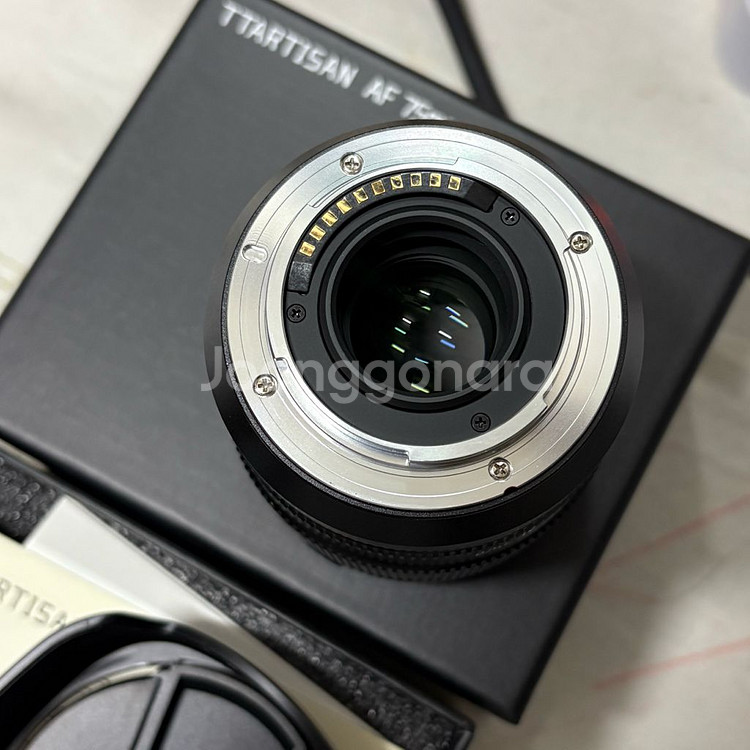 티티아티산 AF 75mm F2 후지 X마운트--3