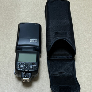 MEIKE MK910 스피드라이트 (니콘용) / 상태 양호 / 파우치 포함