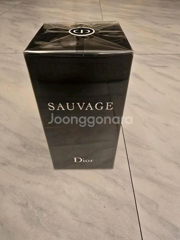 디올 소바쥬 샤워젤--1