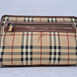 버버리 클래식 클러치백