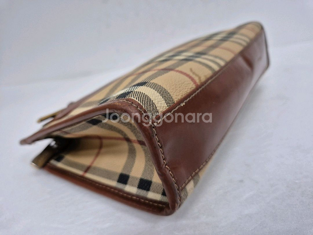 버버리 클래식 클러치백--3