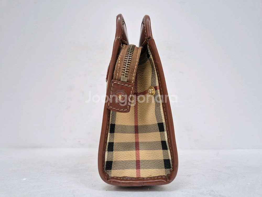 버버리 클래식 클러치백--1