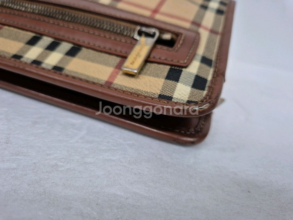 버버리 클래식 클러치백--6