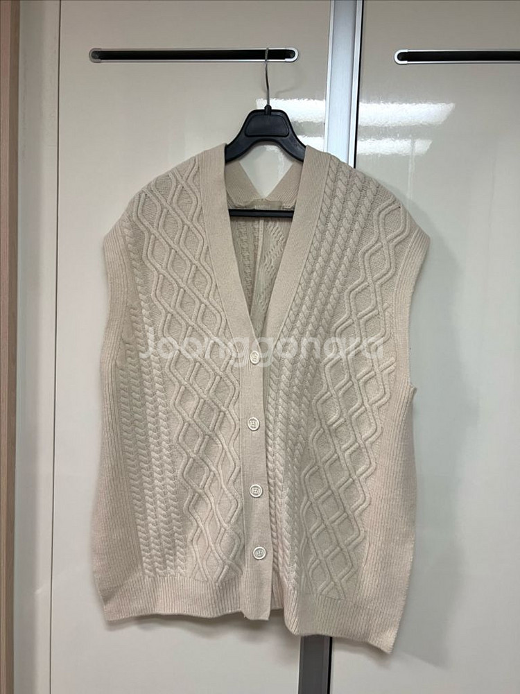 21년 빈폴레이디스 울 캐시미어 투웨이 니트 베스트 조끼 꽈배기 브이넥 가디건--0