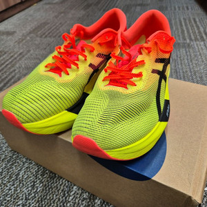 아식스 메타스피드 스카이 파리