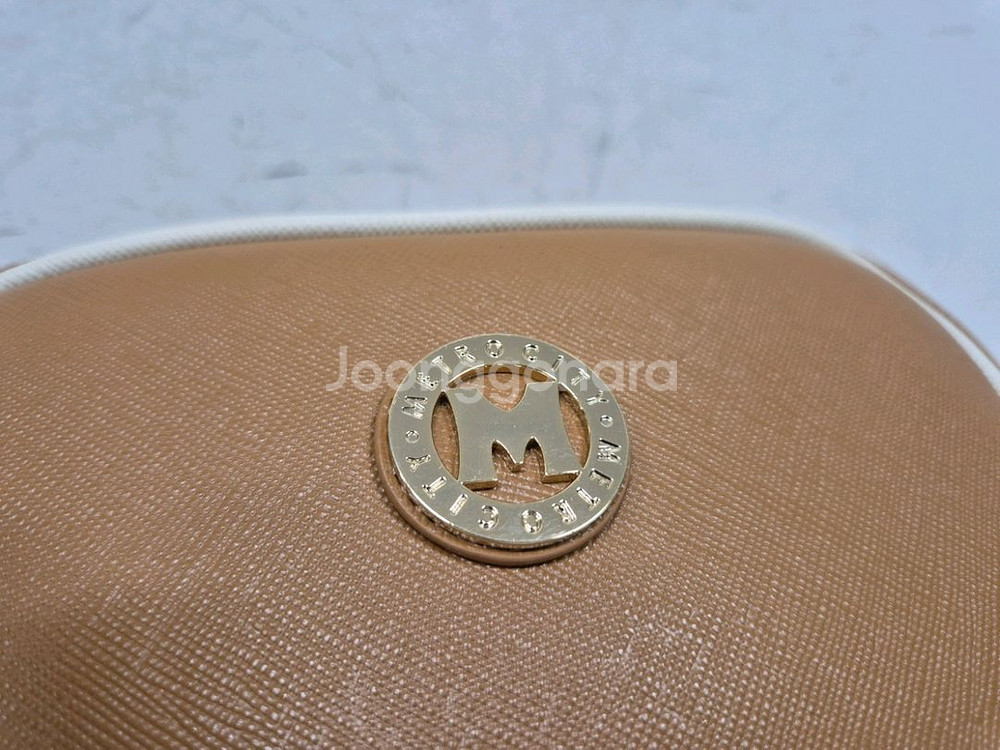 메트로시티 크로스백--1