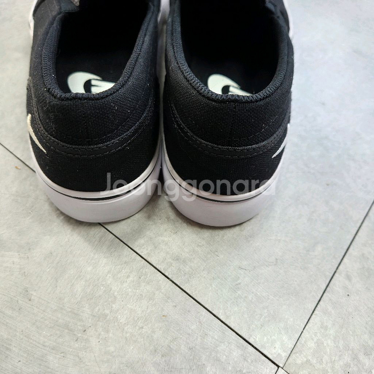 나이키 토키 슬립온 240--6