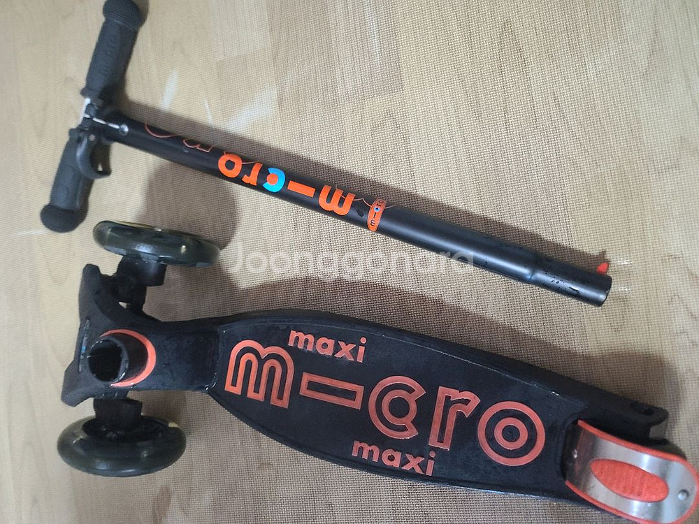 20년식 마이크로 맥시 디럭스 led 킥보드 블랙--0