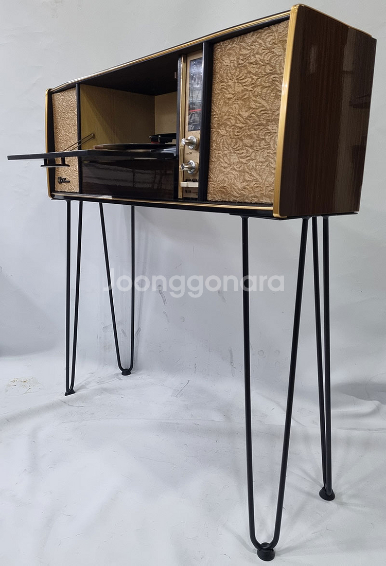 롱다리 진공관 포터블 AM/FM 스테레오 전축--0