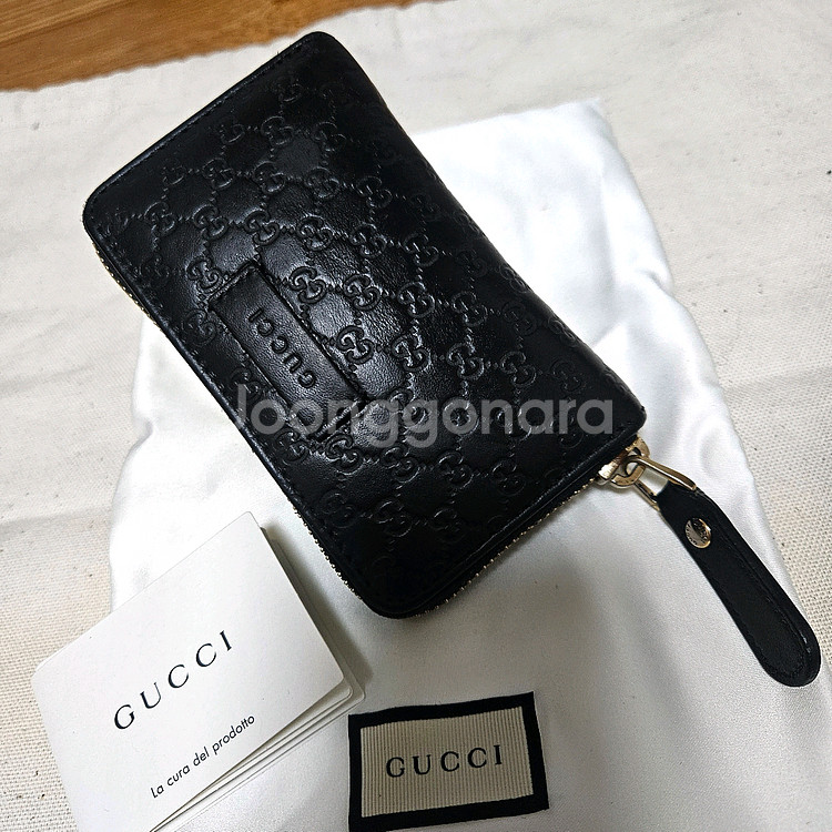 구찌 GG 패턴 지퍼 장지갑--1