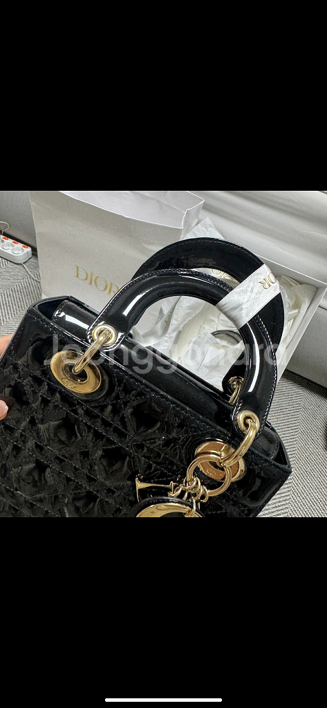 정품 디올 레이디백 스몰 페이던트 블랙 (이너백 증정)--2