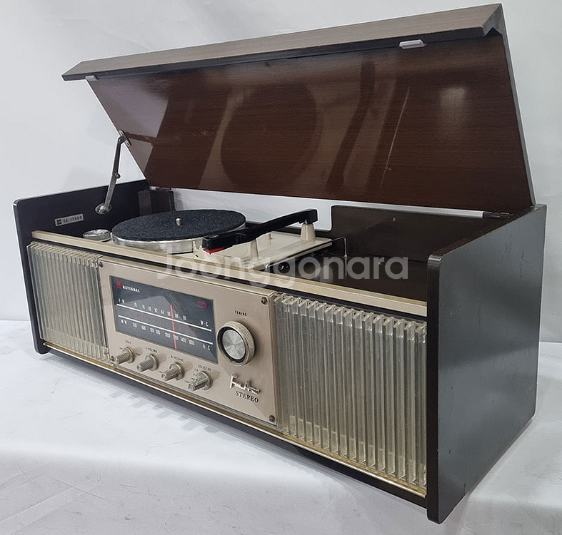 빈티지 진공관 포터블 AM/FM 스테레오 전축--9