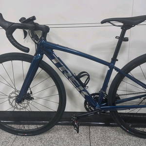 거의새거_ 트렉 도마니AL2 44사이즈 로드 자전거