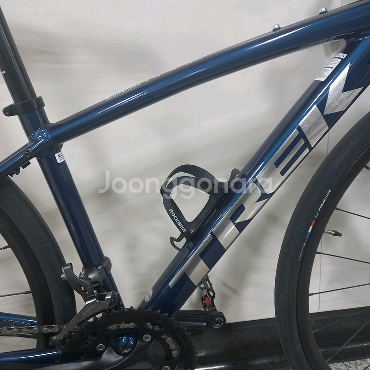 거의새거_ 트렉 도마니AL2 44사이즈 로드 자전거--5