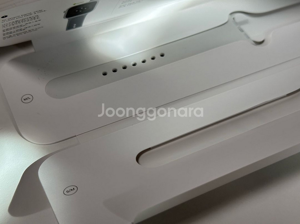 애플워치 8 45mm 정품 스트랩 2개 추가--9