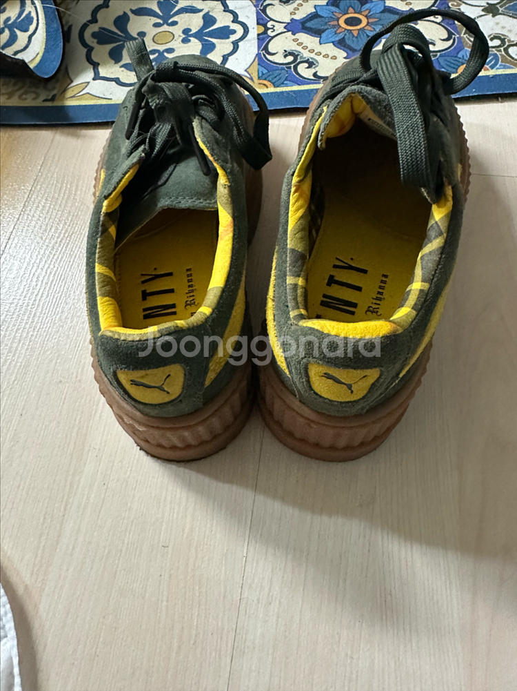 리한나X푸마 235cm 미착용--2