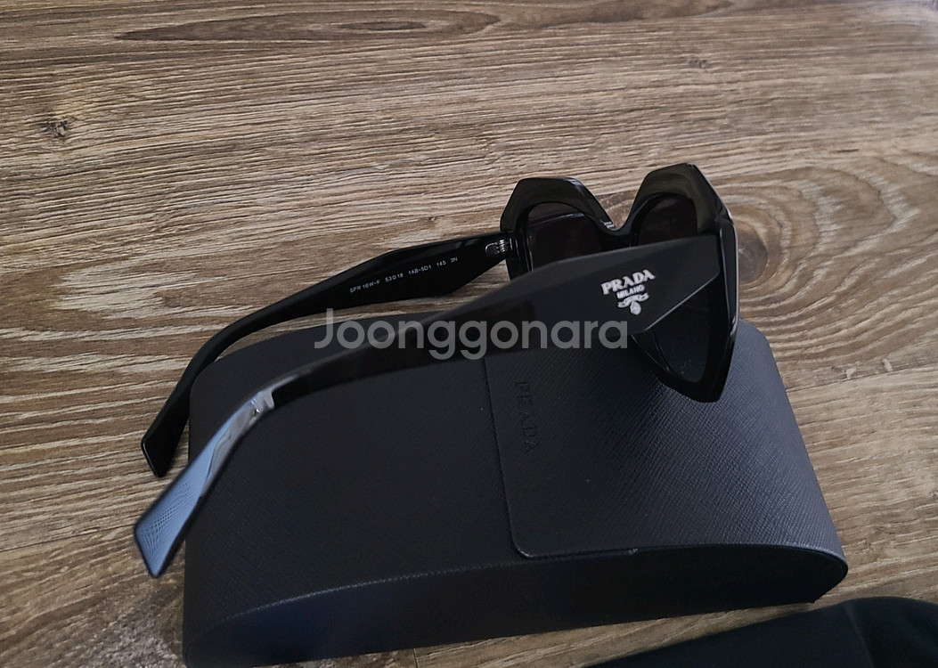 프라다 심볼 선글라스 안경구찌루이비통디올셀린느샤넬가방백팩테수토호보백에르메스생로랑로로피아나--6