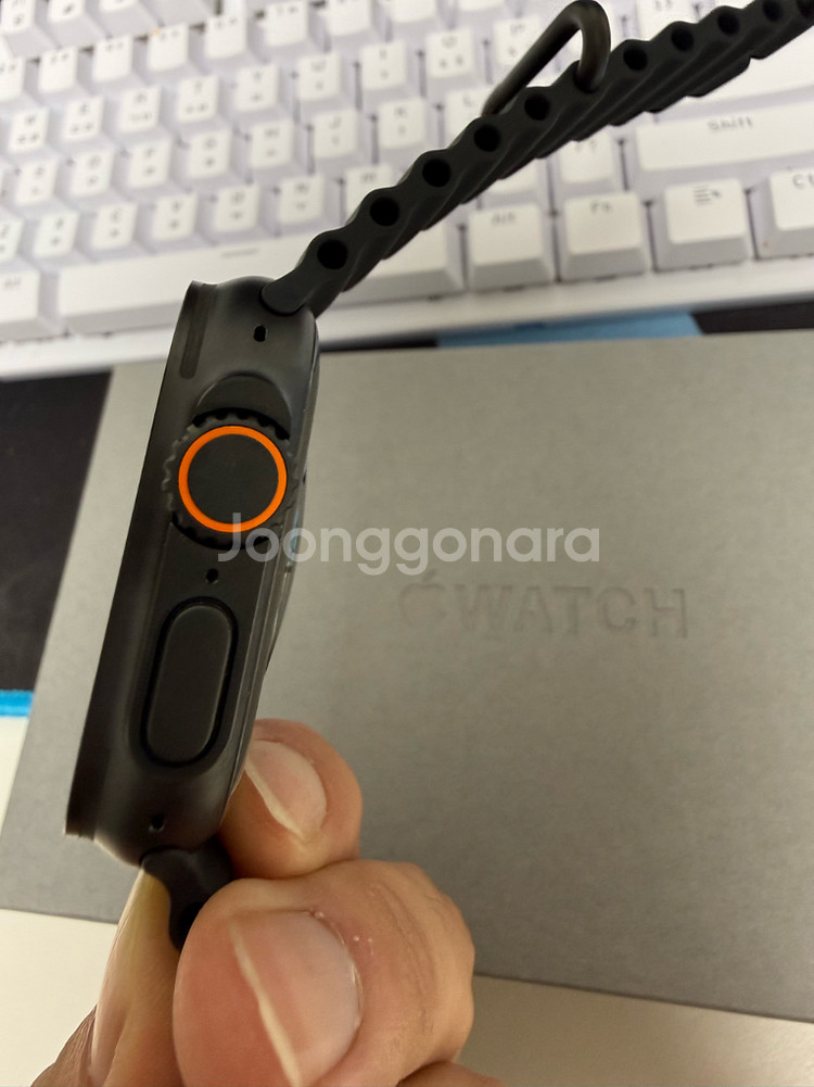 애플워치 울트라2 블랙티타늄 S급 판매합니다!!(풀박스)--2