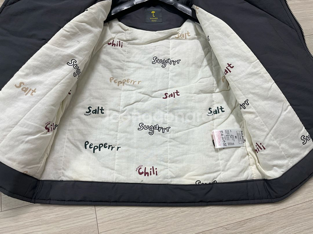 택그대로 새거 ㅡ 모이몰른 점퍼 경량 패딩 아이 옷--3