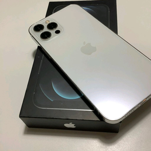 아이폰12 Pro 128GB 실버 팝니다