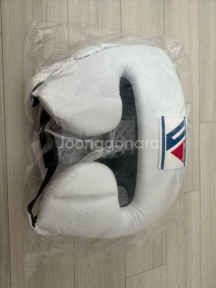 위닝 T자 헤드기어 화이트 M 새상품 판매--0