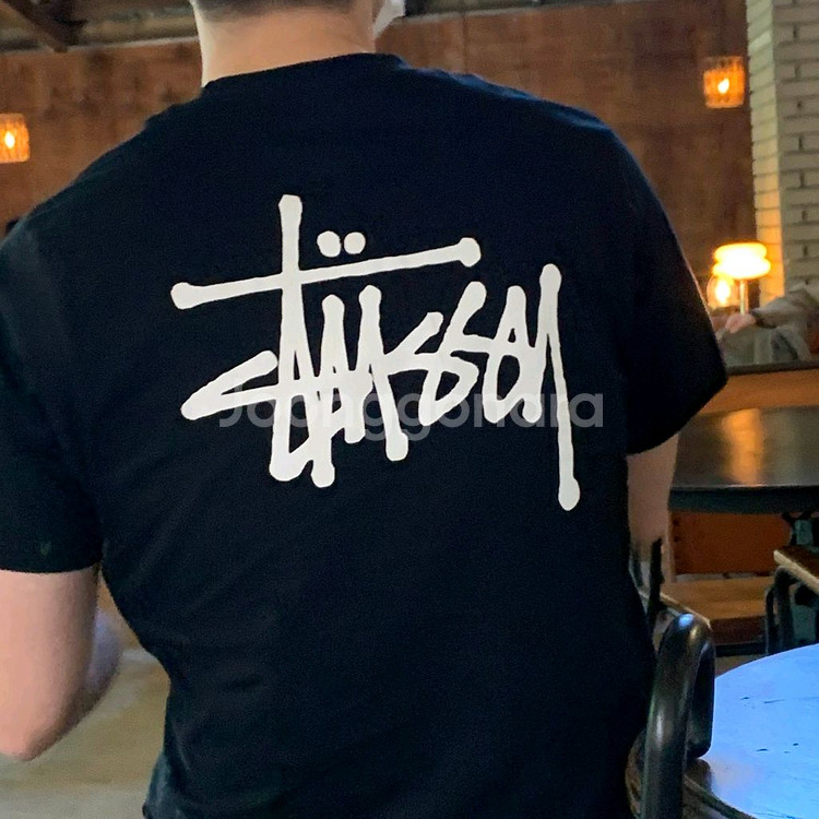 (새상품,창고정리) 스투시 기본 반팔티--4