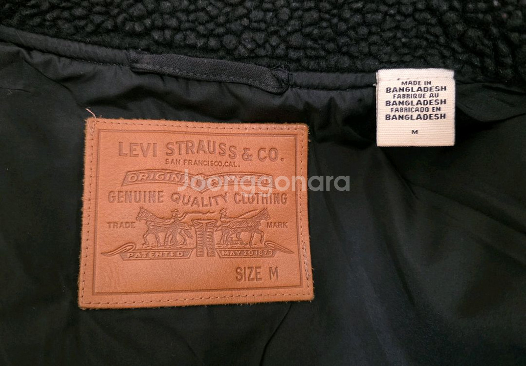 리바이스. 플리스자켓. M=95.--2