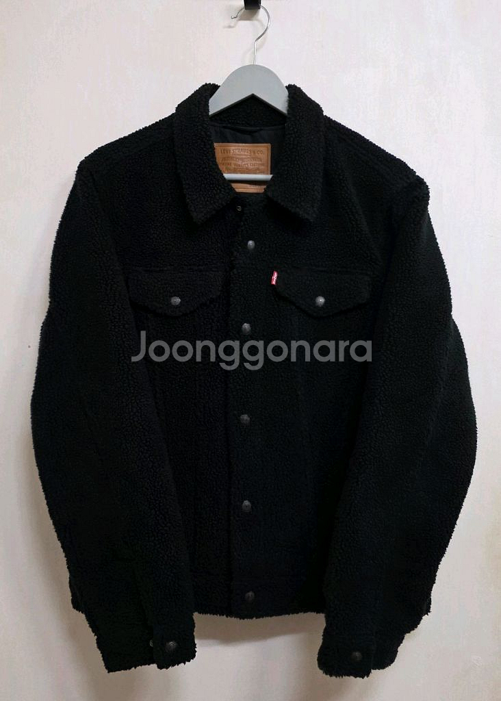 리바이스. 플리스자켓. M=95.--0