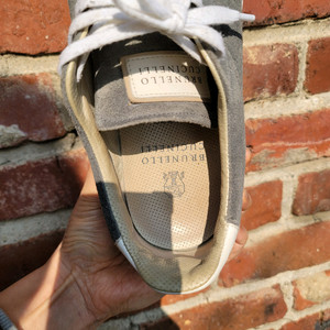 브루넬로 쿠치넬리 스니커즈 스웨이드