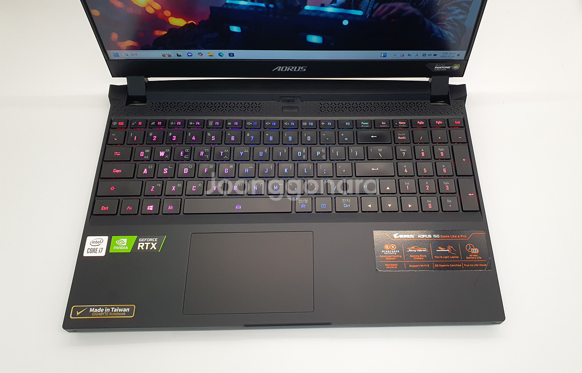[게이밍]기가바이트 15인치 게이밍노트북 어로스(i7-10th/3070/240Hz/램32GB)--4