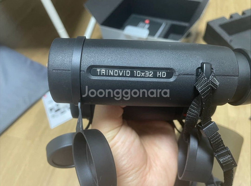 라이카 트리노비드 10x32 HD 쌍안경--1
