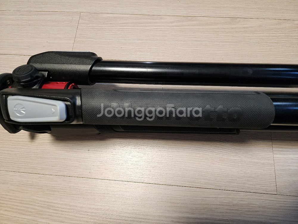 맨프로토 MT055XPRO3 삼각대,맨프로토 MHXPRO-3W 헤드 팝니다.--3