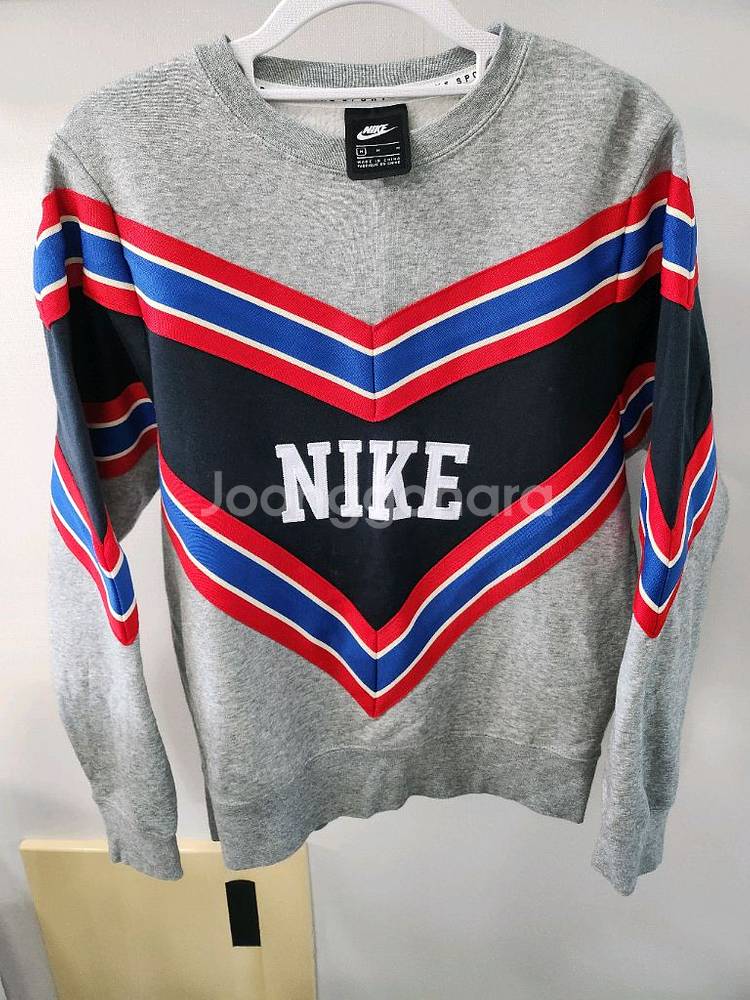 나이키 여성 맨투맨--0