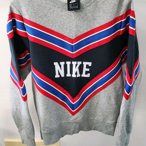 나이키 여성 맨투맨