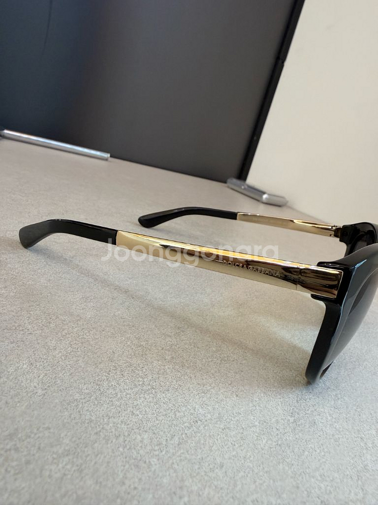 돌체엔가바나 빈티지 선글라스 DG4243-F 501/T3--4