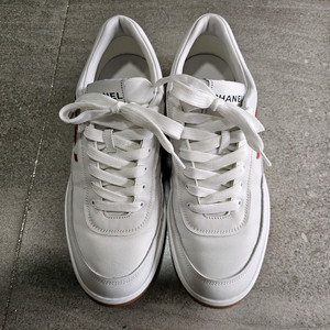 샤넬 스니커즈 페이던트 카프스킨 화이트 블랙 레드 40 (G39980)