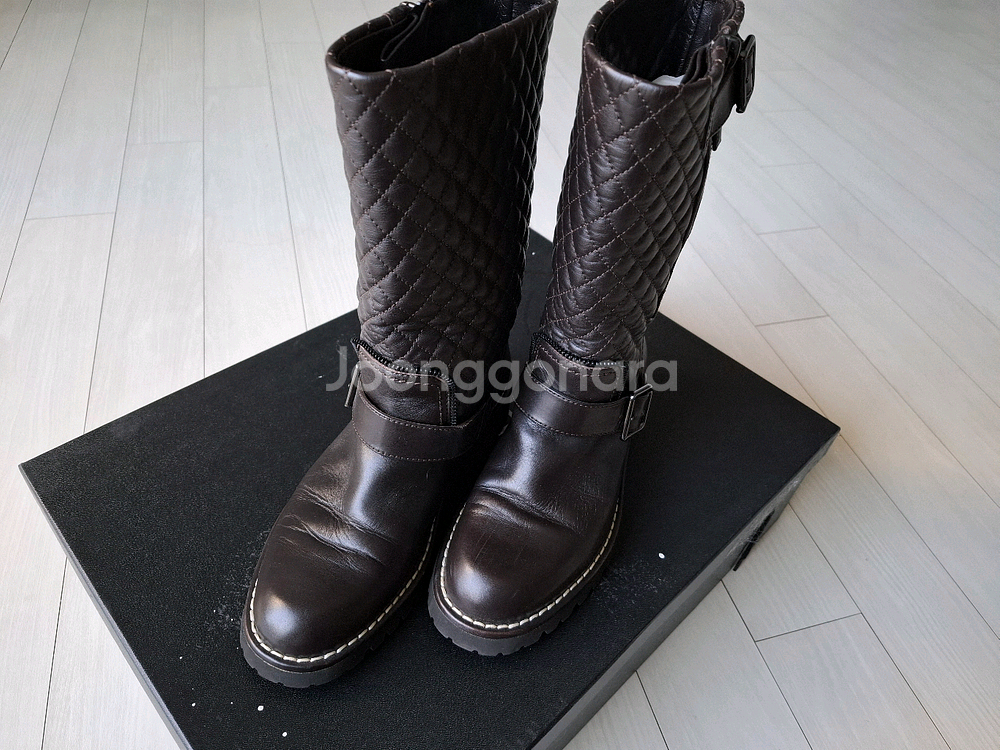 샤넬 퀄팅 부츠 36--0