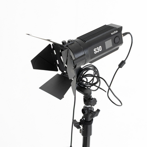 고독스 S30 LED 포커싱 스포트라이트 조명 비디오라이트 영상조명