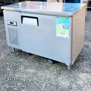 그랜드우성 1200테이블냉장고 22년8월식