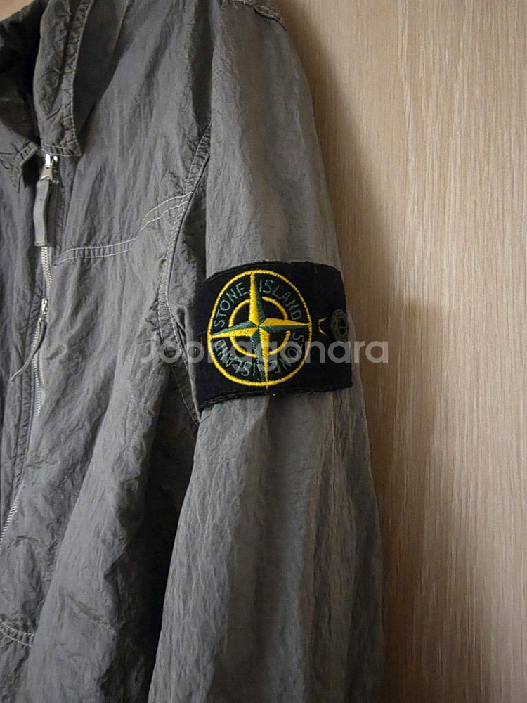[ 25년 /XL ] 스톤아일랜드 나일론 메탈 오버셔츠--1