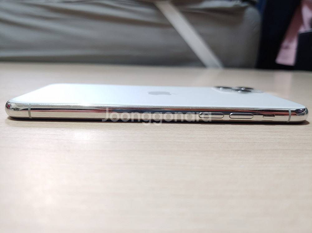 아이폰 11 프로 256 실버--4