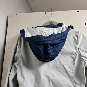 디스커버리 바람막이 자켓 여성