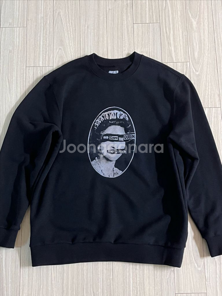 브라바도 맨투맨 SP SAVE THE QUEENS--1