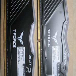 TeamGroup T-Force DDR4-3600 CL18 Delta RGB 32GB(16Gx2)