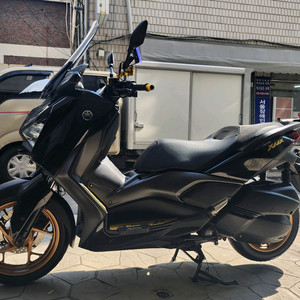 야마하 XMAX 300 스쿠터