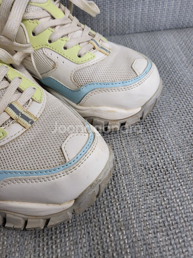 휠라 운동화 235--1