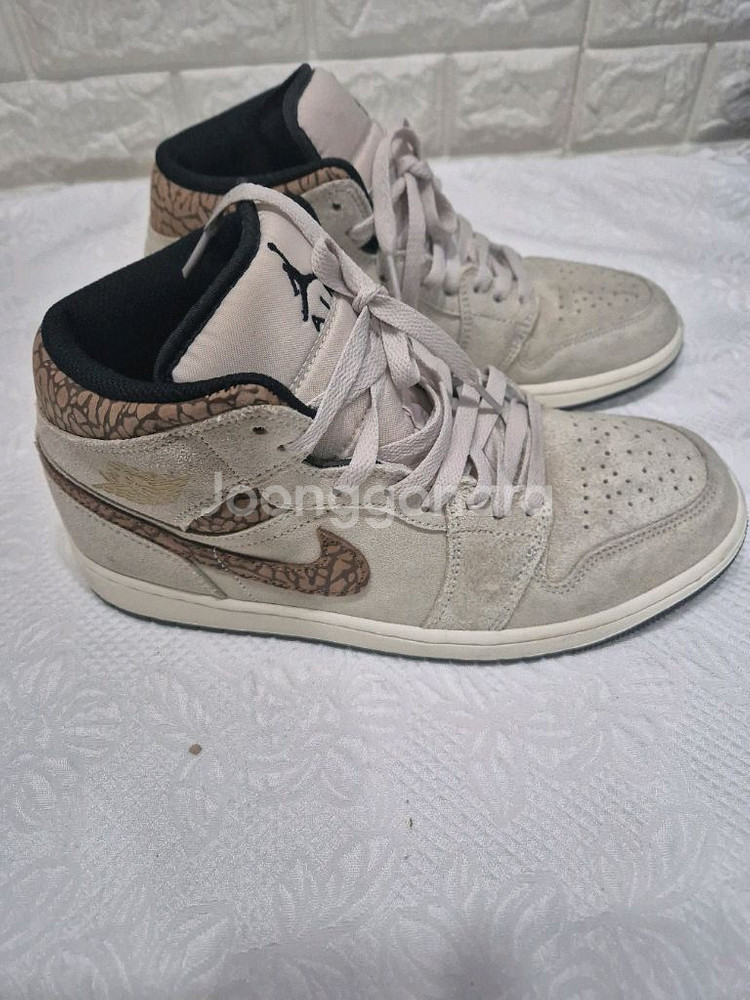 조던 1 레트로 하이 스니커즈--2