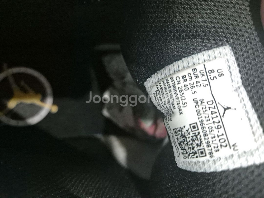 조던 1 레트로 하이 스니커즈--5